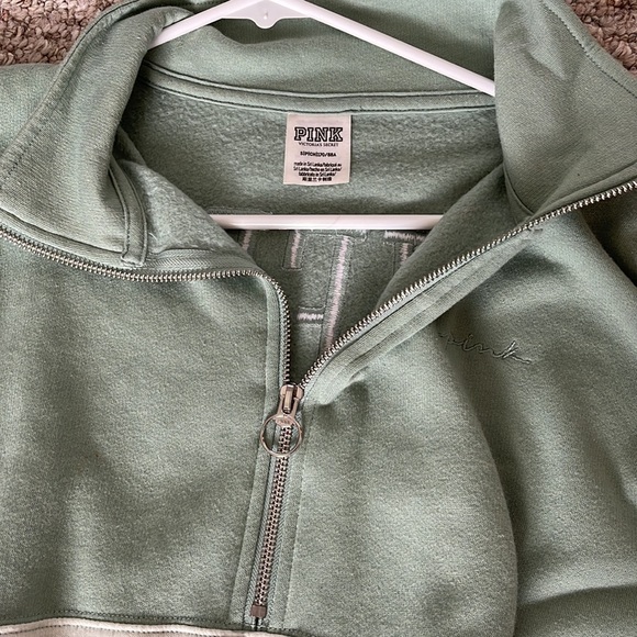 PINK Victoria secret sweater, size small in women’s. - Picture 3 of 3